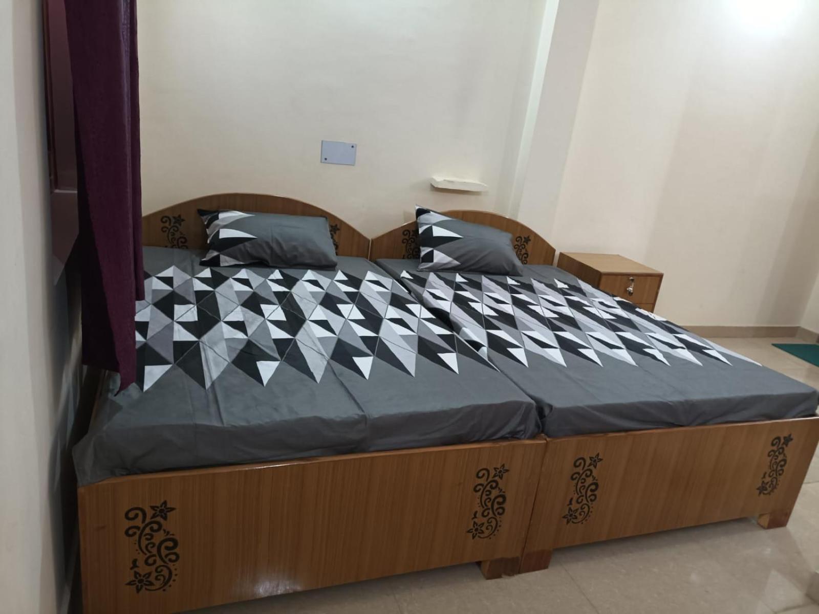 Anant Paying Guest House Ayodhya Екстер'єр фото