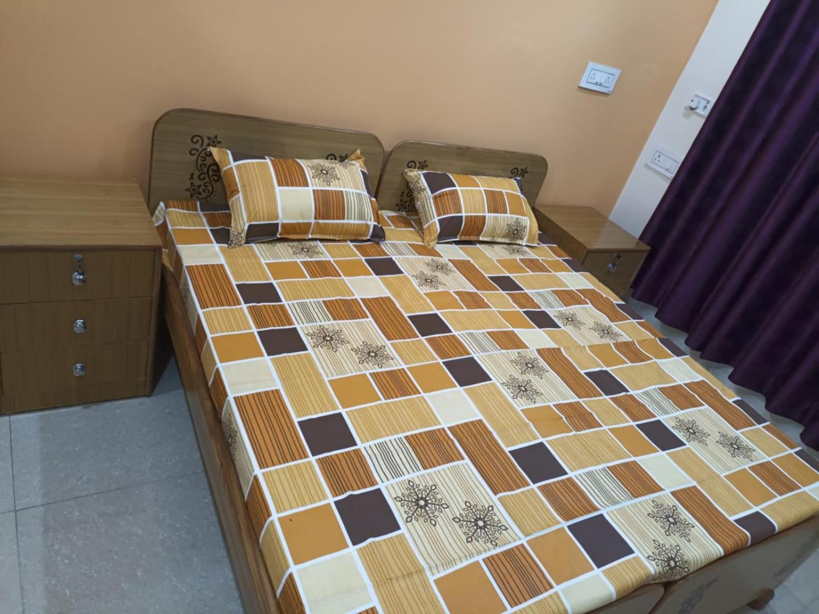 Anant Paying Guest House Ayodhya Екстер'єр фото