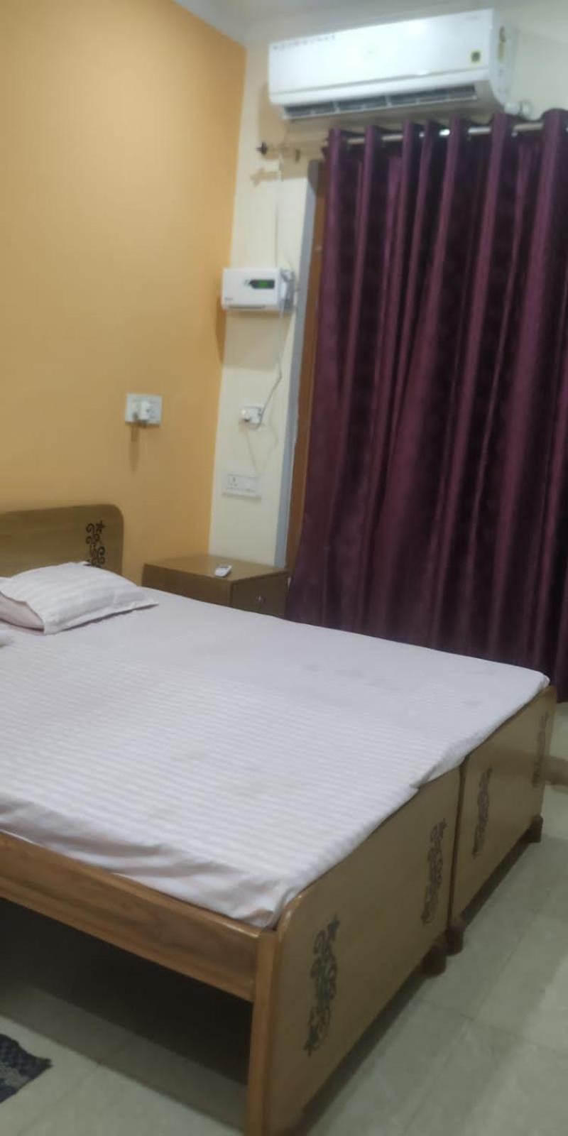 Anant Paying Guest House Ayodhya Екстер'єр фото